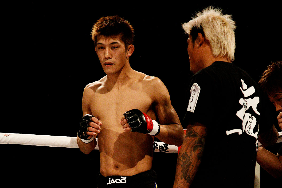 佐藤将光 vs 中島太一